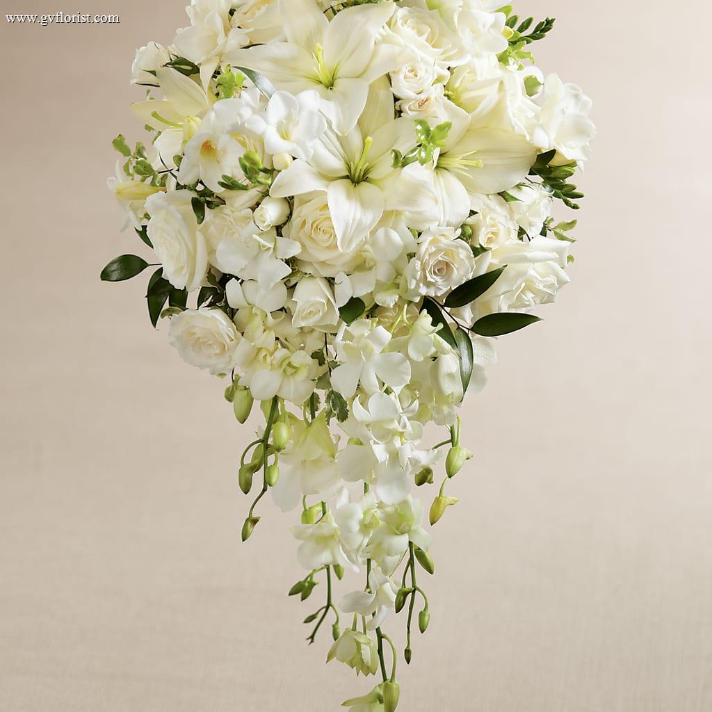 White Wonders Bouquet – Grass Valley Florist, Grass Valley CA
